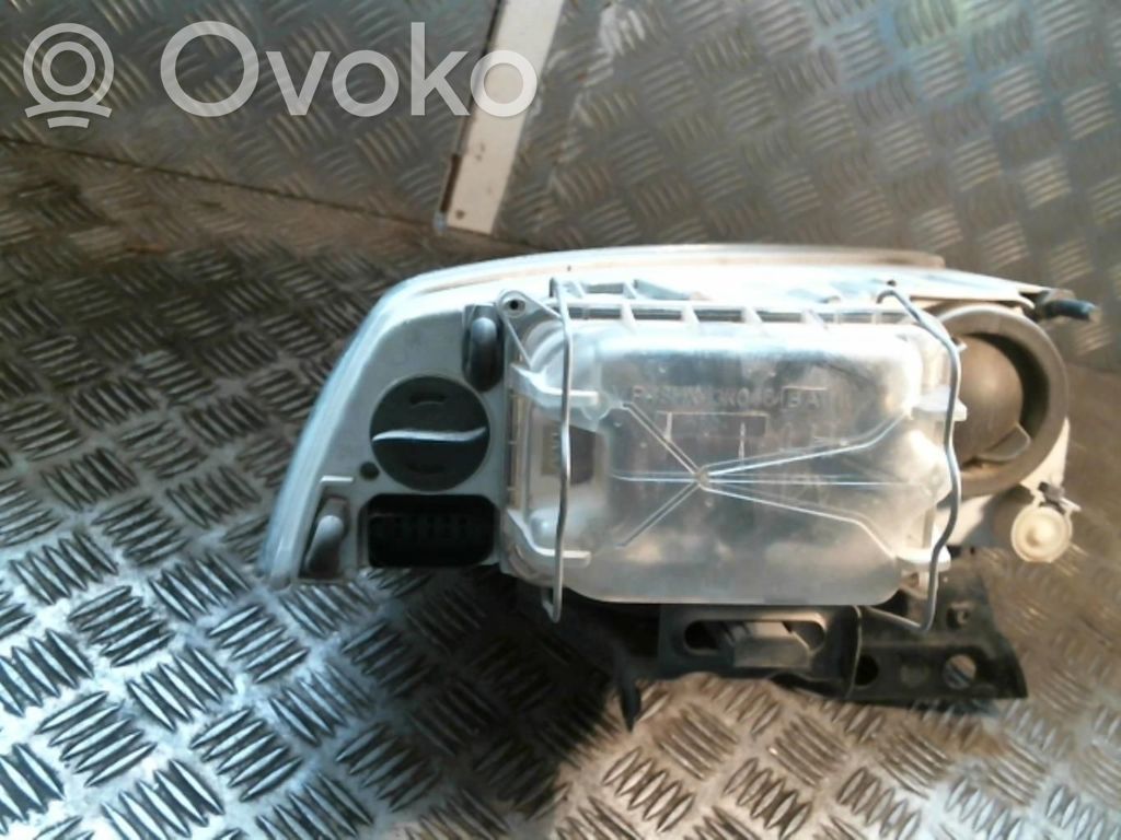 Skoda Octavia Mk2 (1Z) Lampa przednia 