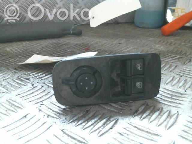 Alfa Romeo Mito Electric window control switch 
