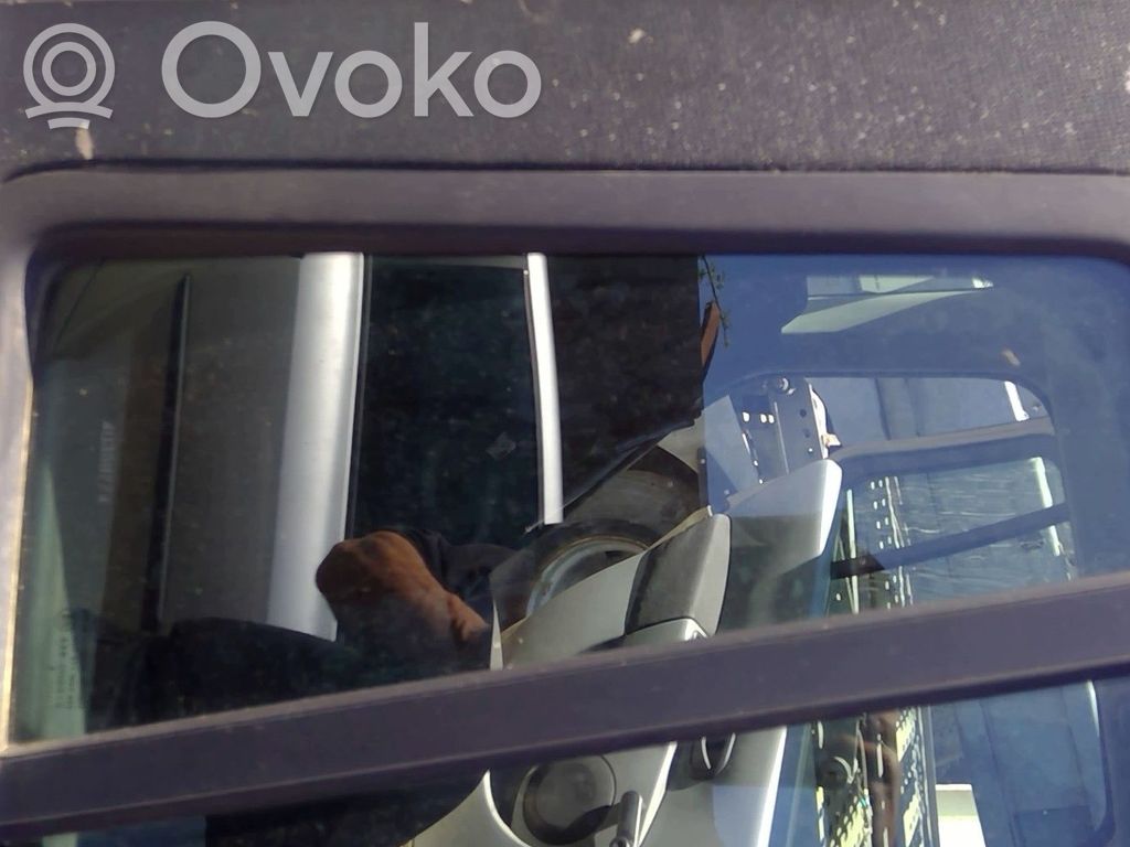 Renault Grand Modus Ventanilla de ventilación de la puerta trasera 