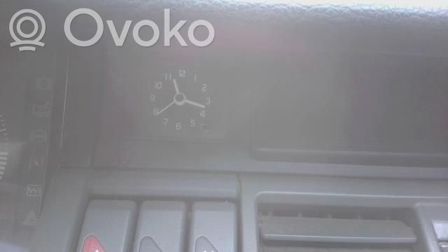 Renault Clio I Clock 
