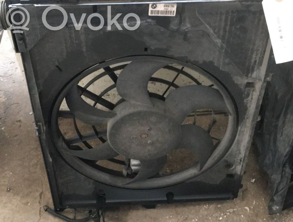 BMW 3 E46 Elektrisks radiatoru ventilators 