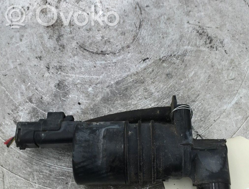 Citroen C5 Windscreen/windshield washer pump 