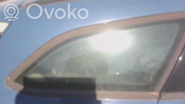 Ford Focus Vidrio lateral trasero 
