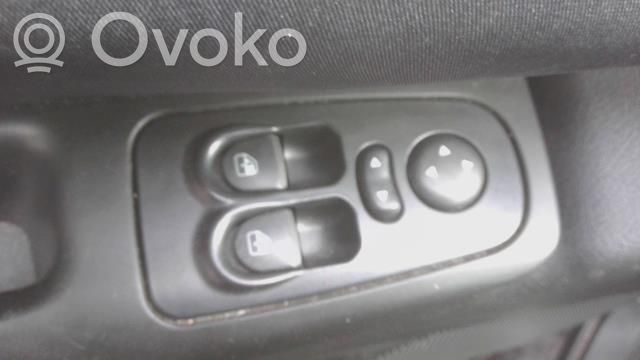Electric window control switch   735360605