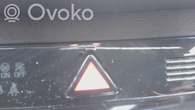 Hyundai Tucson TL Hazard light switch 