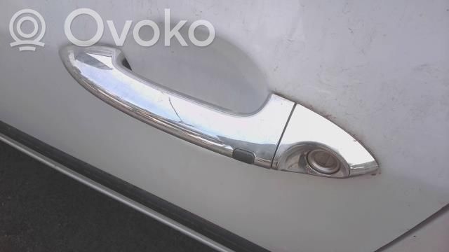 Hyundai ix20 Manecilla externa puerta delantera 