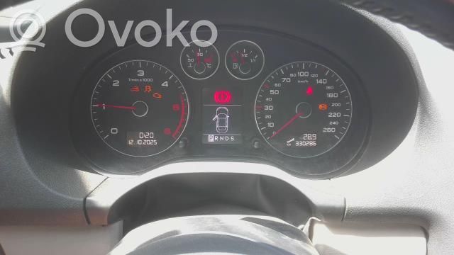 Audi A3 S3 8P Geschwindigkeitsmesser Cockpit 