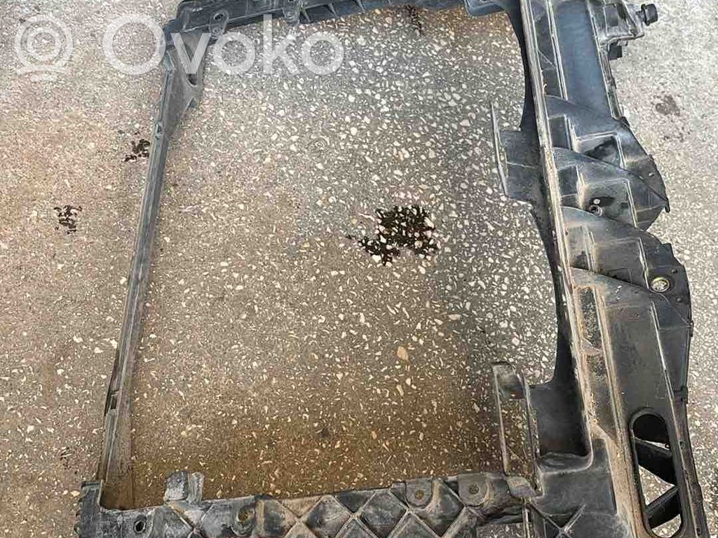 Ford Fiesta Jäähdyttimen kehyksen suojapaneeli 