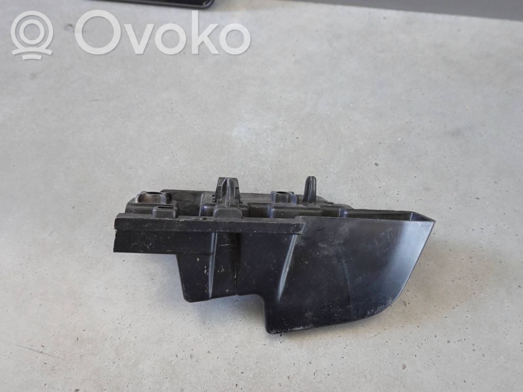 Citroen Berlingo Uchwyt / Mocowanie zderzaka tylnego 