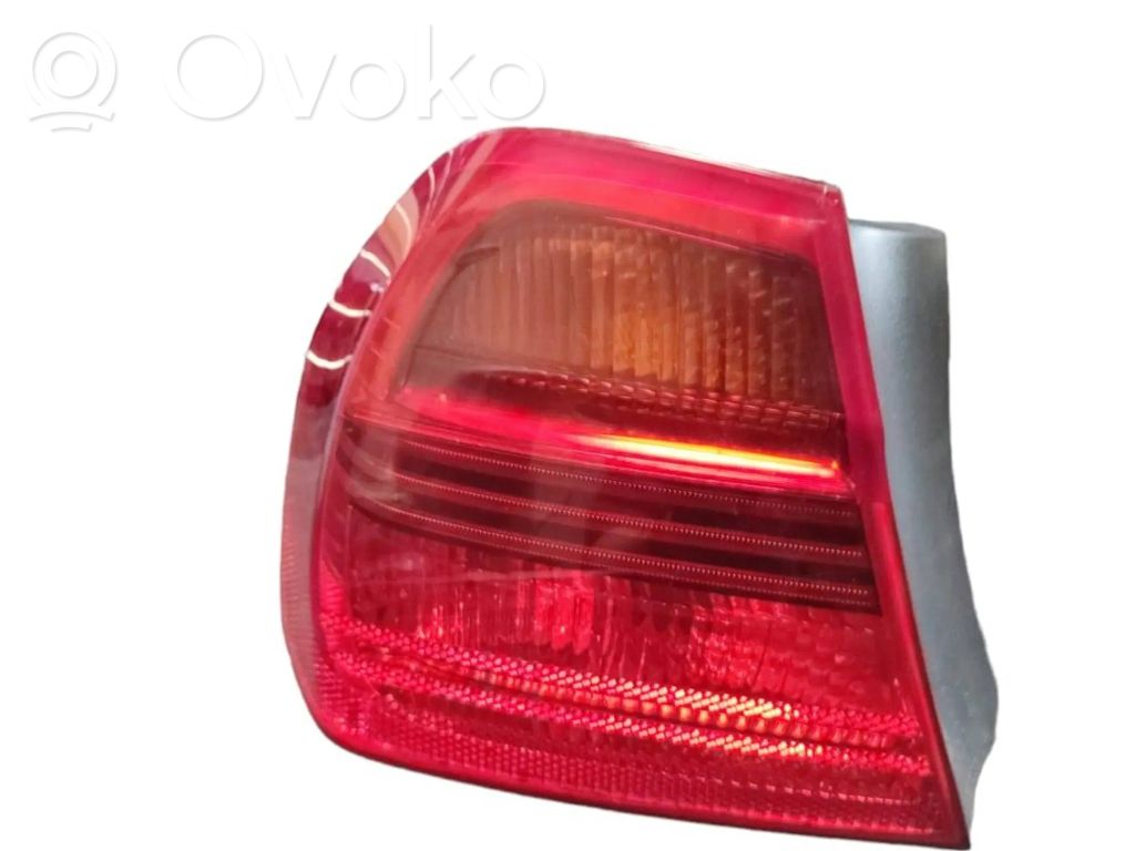 Rear/tail lights   276301L