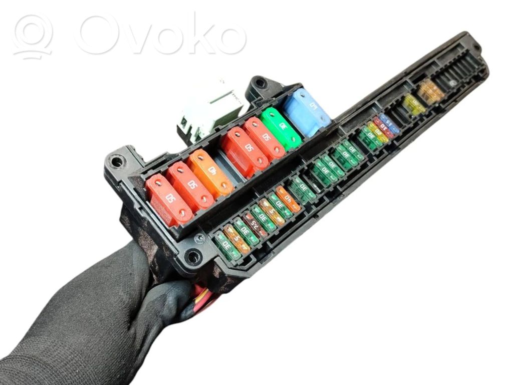 Fuse box set   18917
