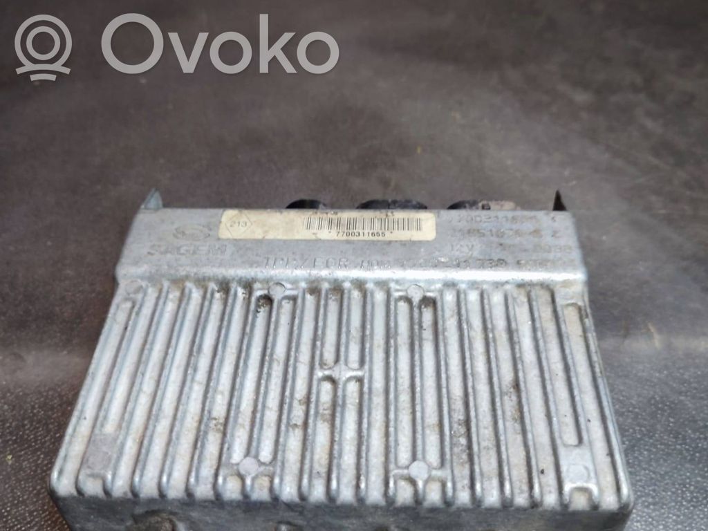 Renault Trafic II (X83) Engine control unit/module 