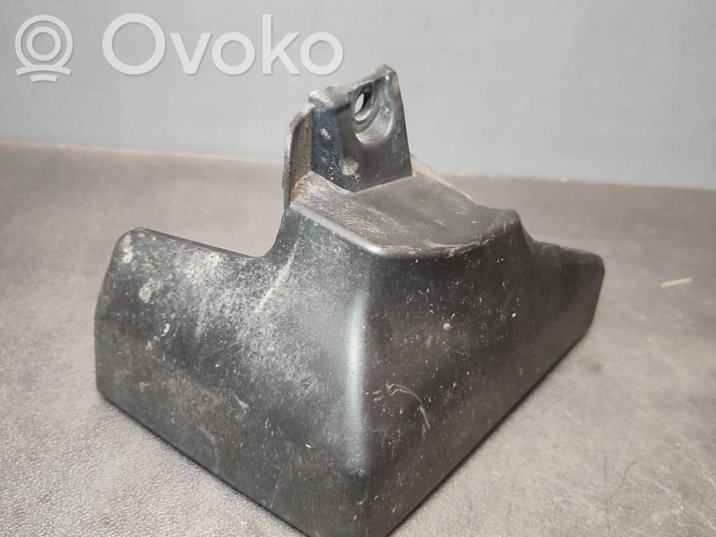 Volkswagen PASSAT B7 Front mudguard 