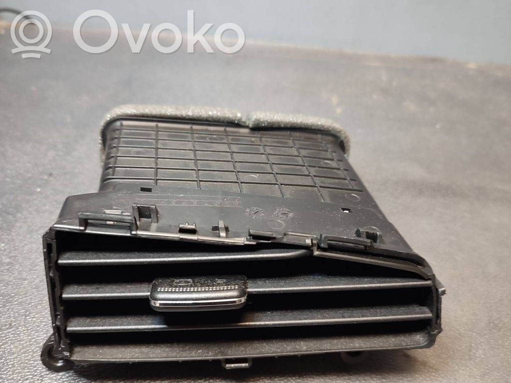 KIA Ceed Dash center air vent grill 