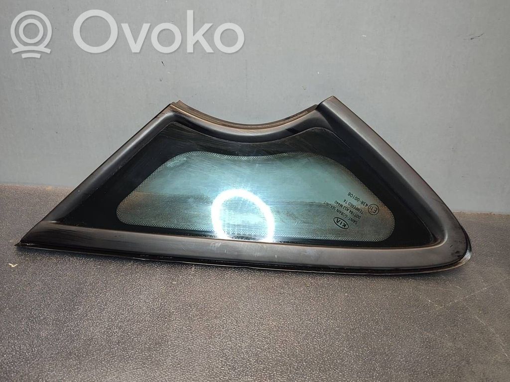 KIA Ceed Front triangle window/glass 