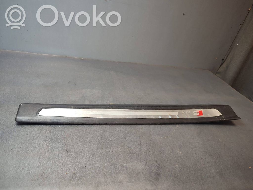 Audi Q7 4L Listwa progowa przednia 