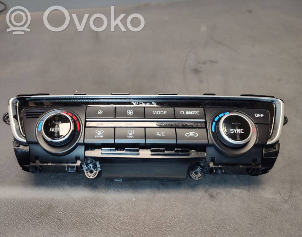 KIA Optima Climate control unit 