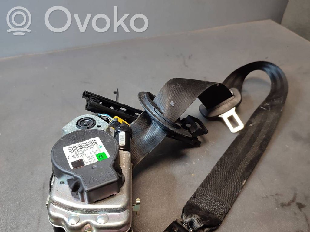 Volkswagen PASSAT B8 Cinturón delantero 