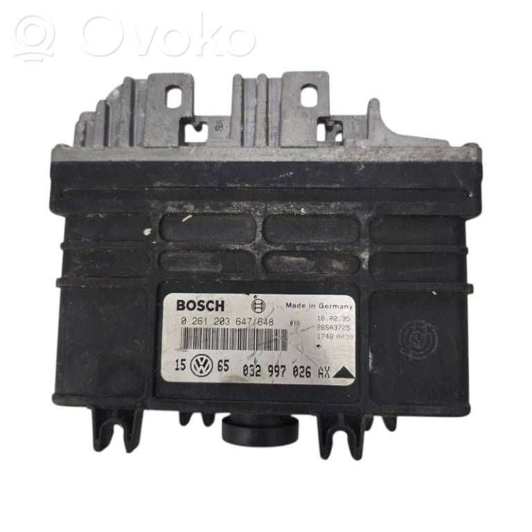 Volkswagen Golf III Engine control unit/module 