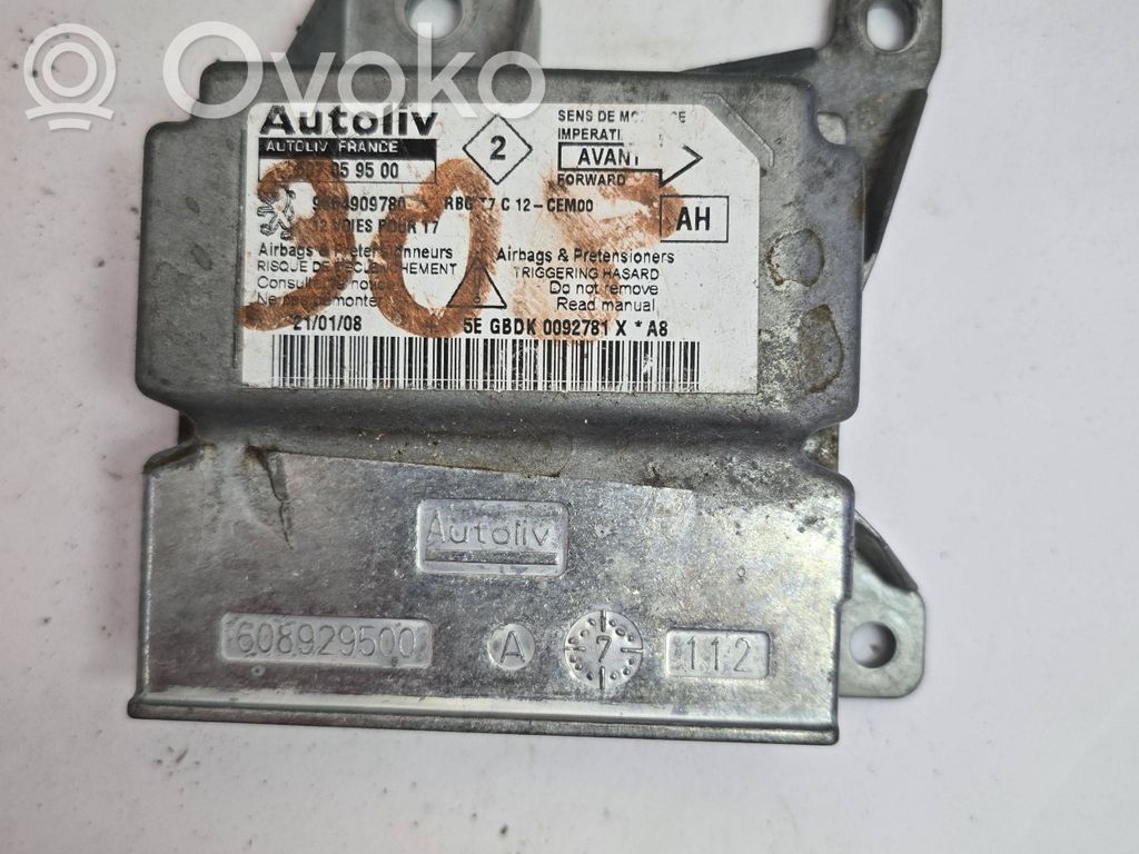 Peugeot 308 Airbag control unit/module 