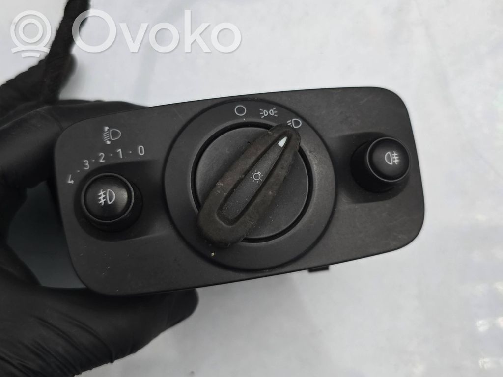Ford Fiesta Light switch 