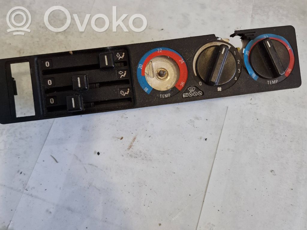 BMW 5 E34 Climate control unit 