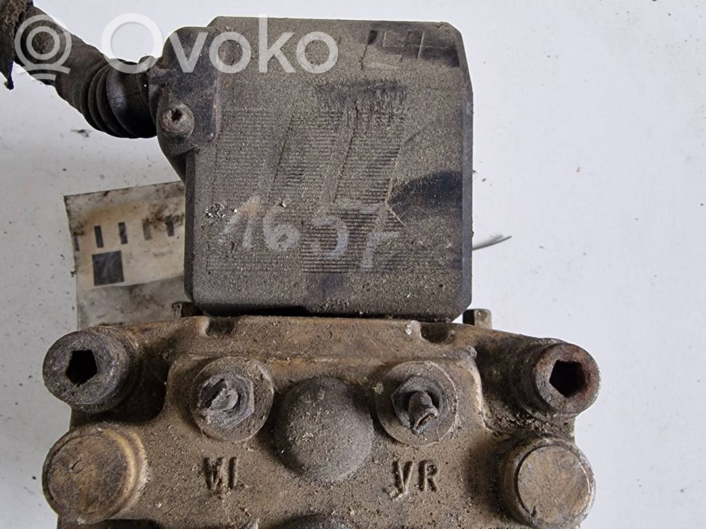BMW 5 E34 ABS Pump 