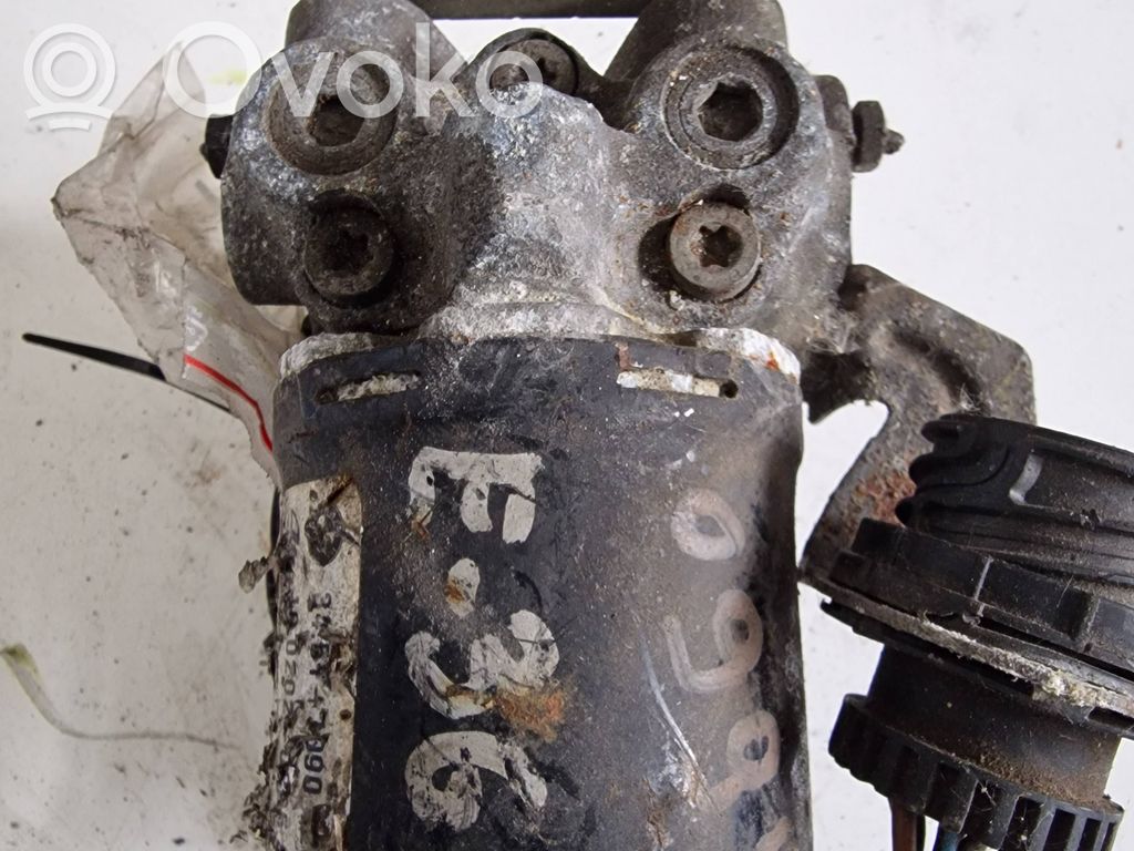 BMW 5 E39 ABS Pump 
