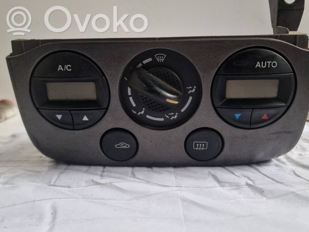 Nissan Primera Climate control unit 