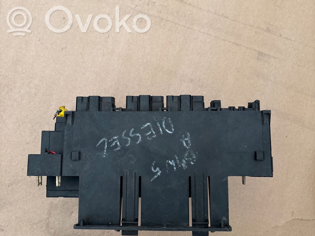BMW 5 E60 E61 Relay mounting block 