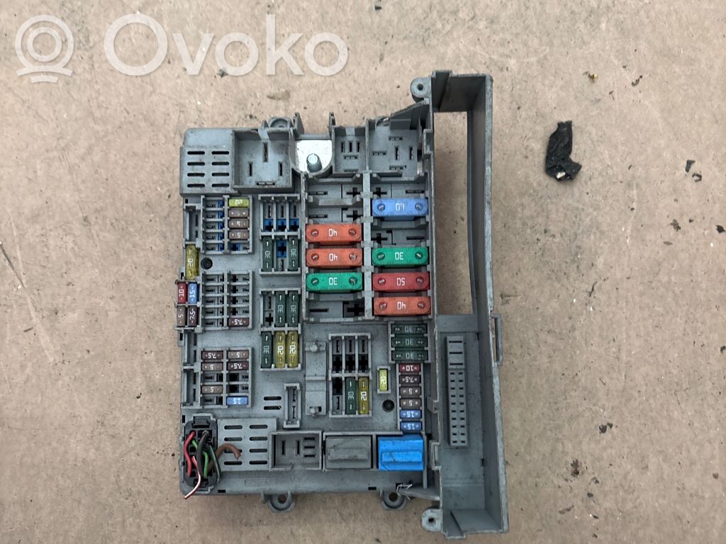 BMW 3 E92 E93 Fuse box set 