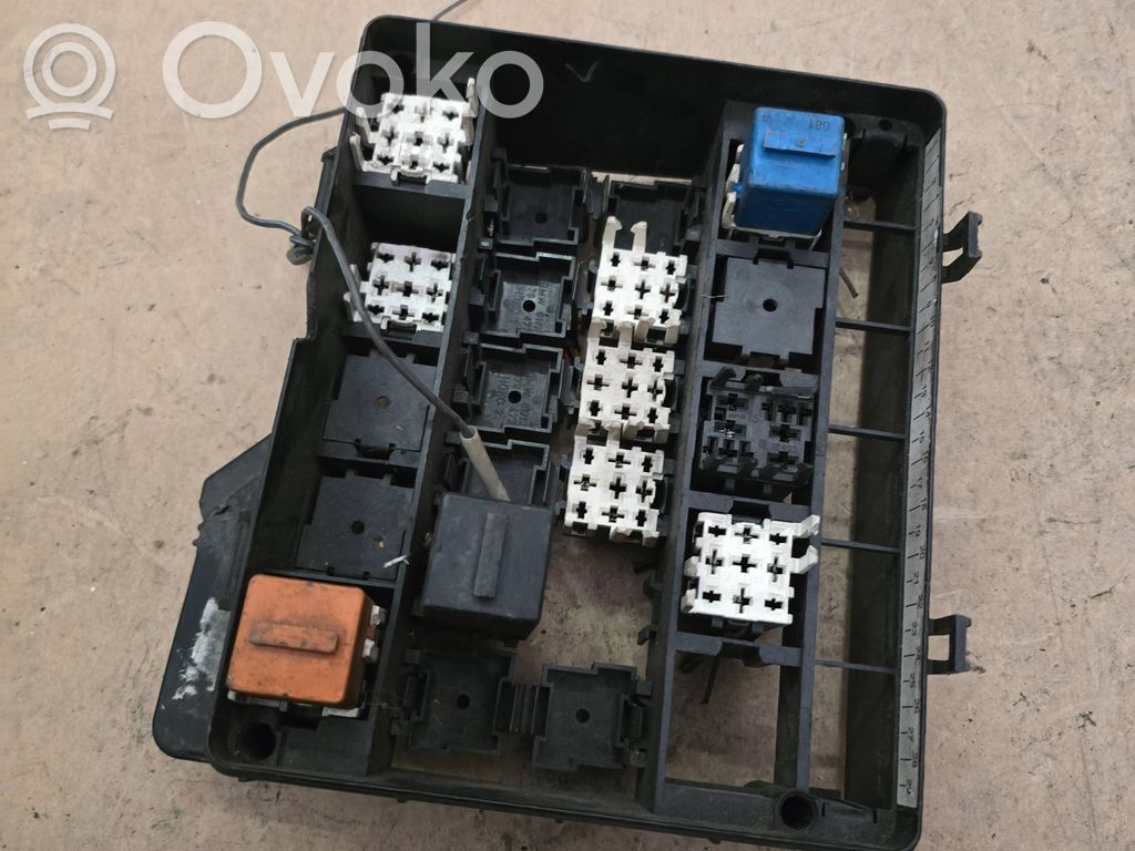 Fuse box set   1379991,6113