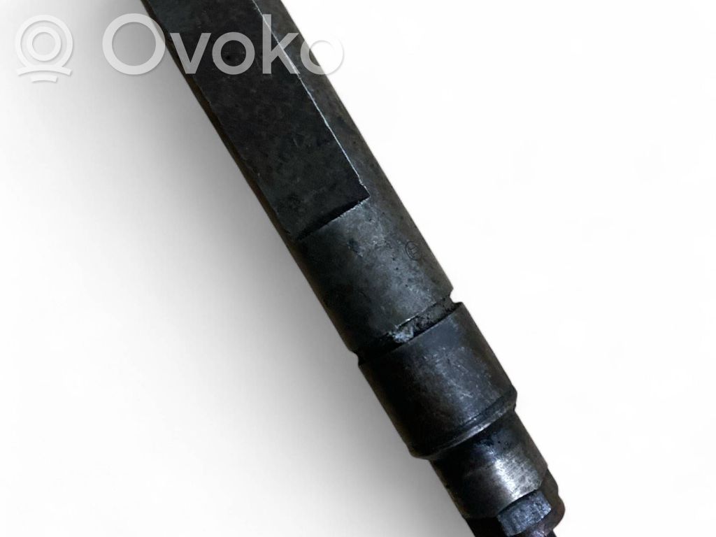 Inyector de combustible   028130202P