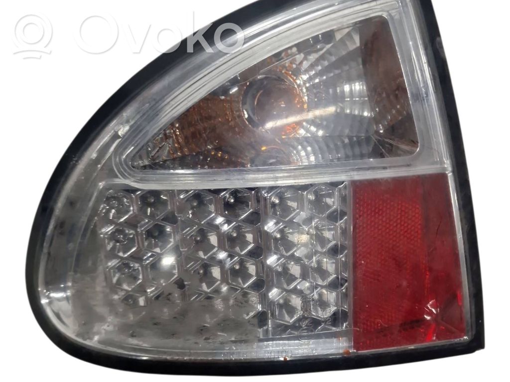 BMW 3 E46 Rückleuchte Heckleuchte 