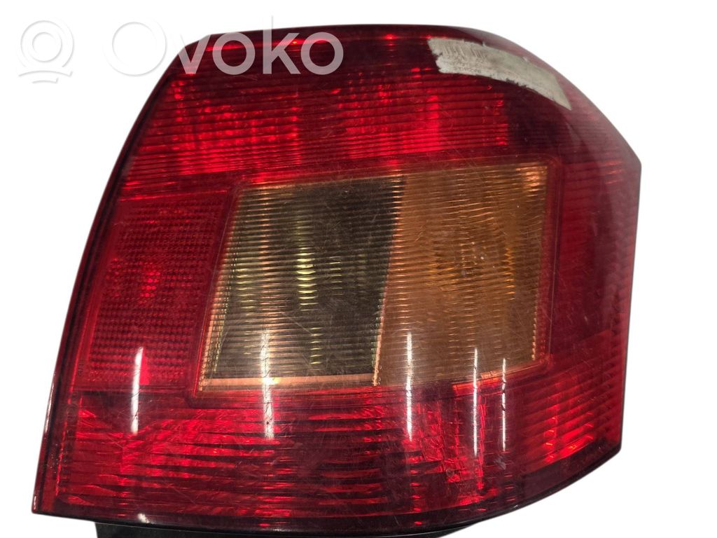 Rear/tail lights