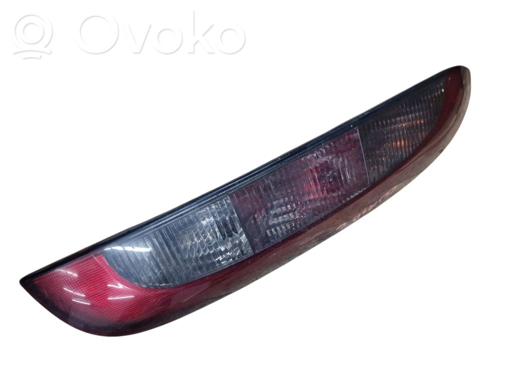 Opel Corsa D Aizmugurējais lukturis virsbūvē 