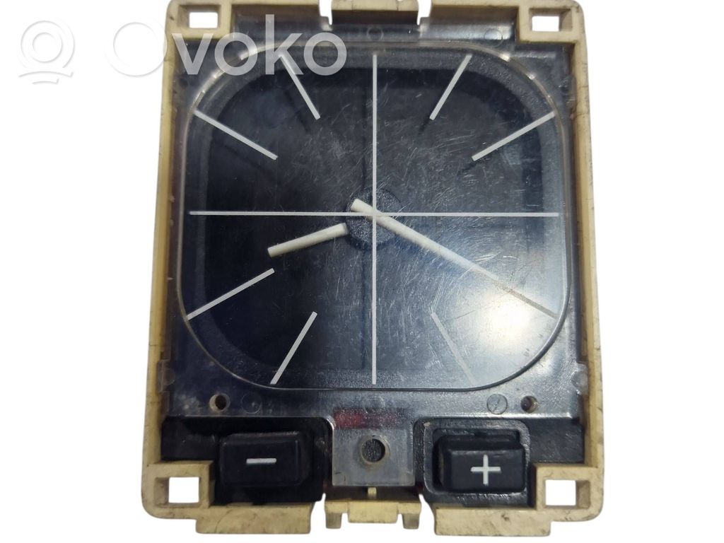 BMW 3 E30 Clock 
