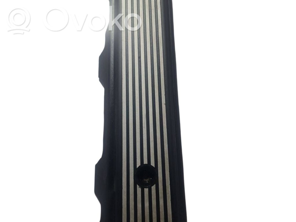 Engine cover (trim)   1740160