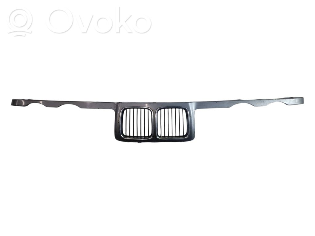 BMW 5 E60 E61 Etusäleikkö 