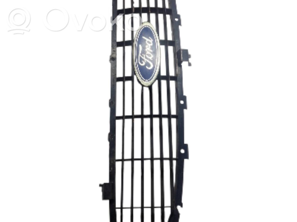 Ford Transit Grotelės priekinės 