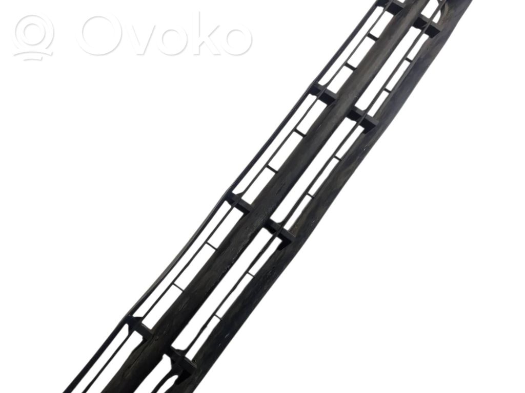 Ford Mondeo MK IV Front bumper lower grill 