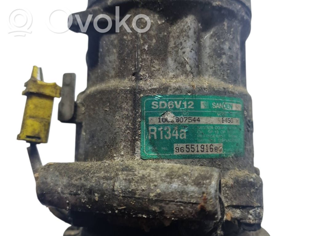 Peugeot 307 Air conditioning (A/C) compressor (pump) 