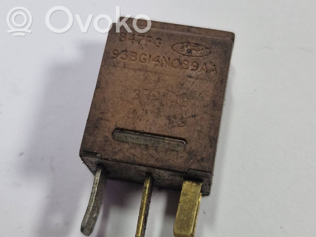 Ford Mondeo MK II Otros relés 