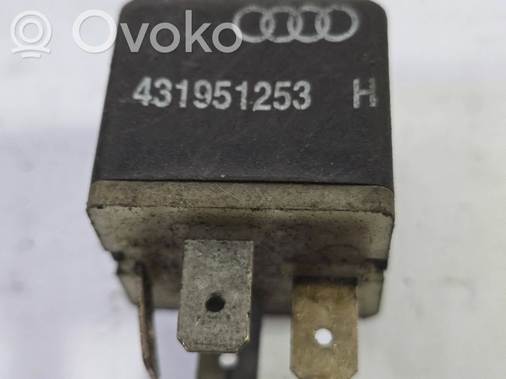 Audi A4 S4 B7 8E 8H Muu rele 