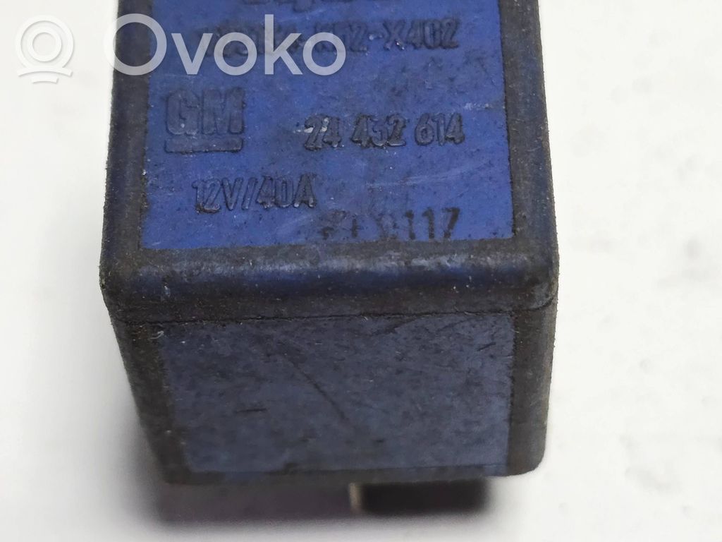 Opel Vectra B Muu rele 