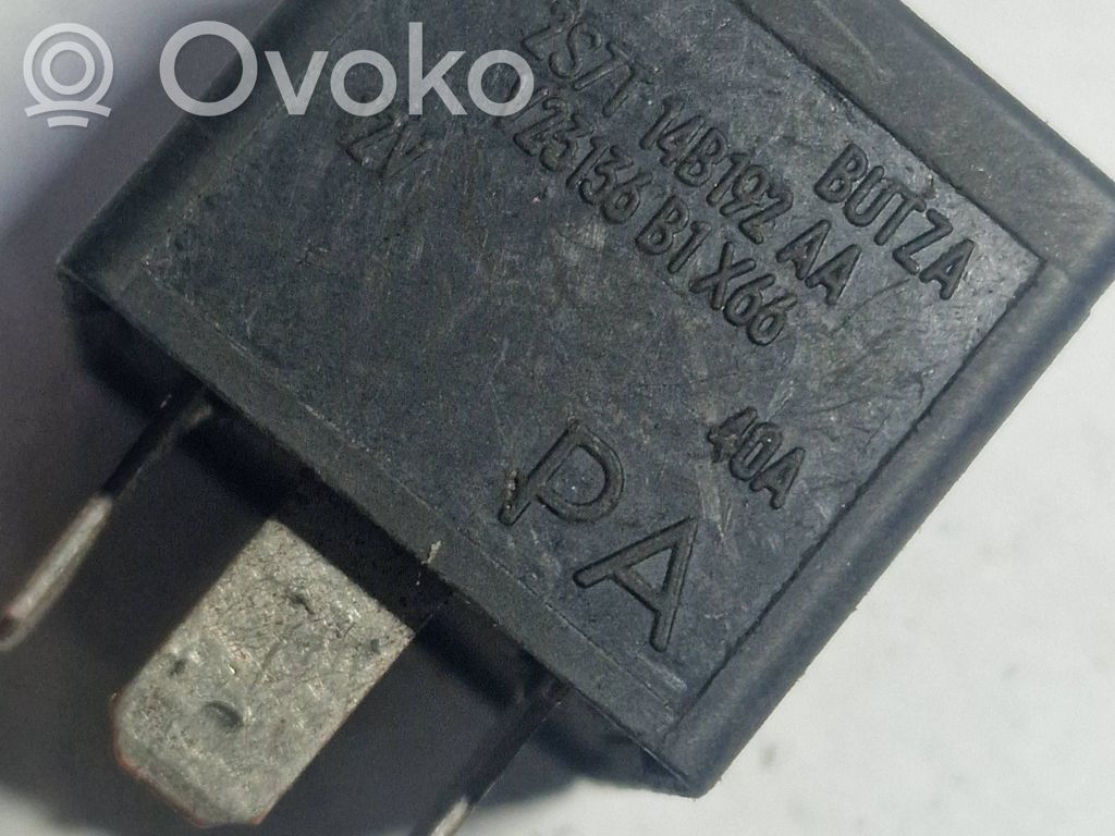 Ford Mondeo MK II Muu rele 
