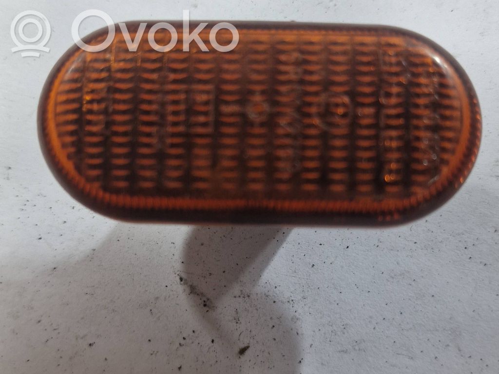 Renault Laguna I Front fender indicator light 