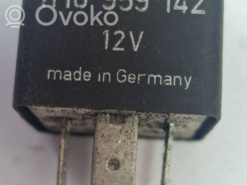Audi A4 S4 B5 8D Muu rele 