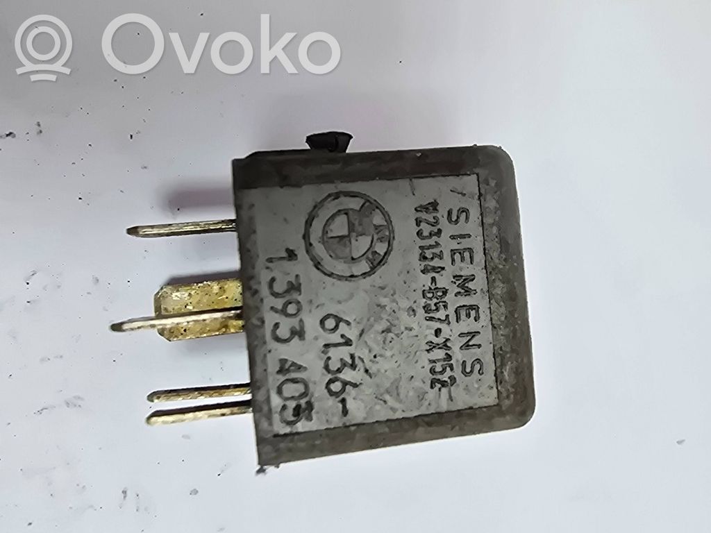 Muu rele   61361393403,V23134B57X152,6136