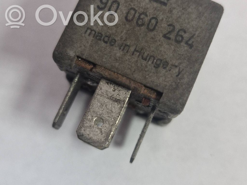 Opel Corsa B Muu rele 